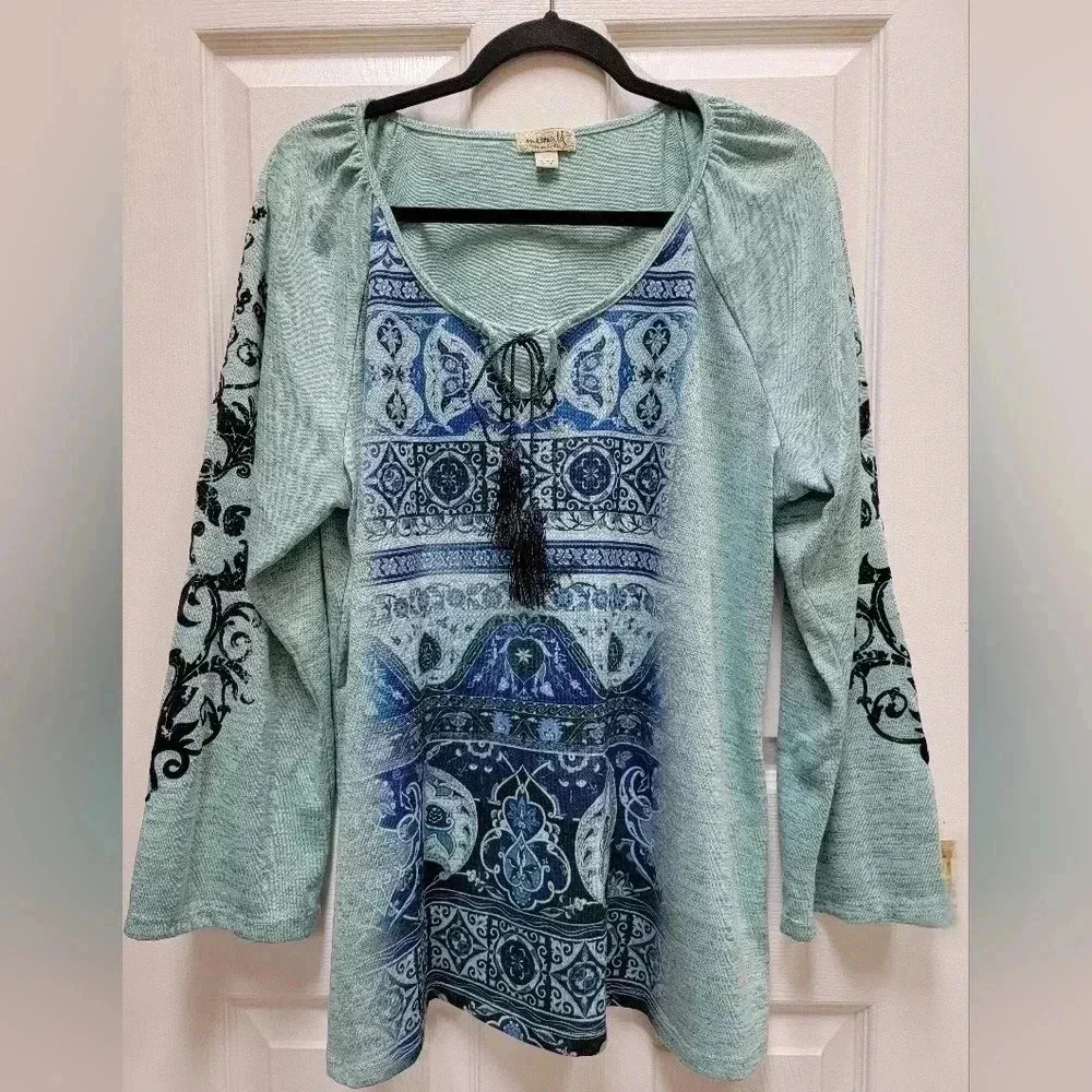 One World Women's Tassle Bell Sleeve Keyhole Neck Plus Size 3x